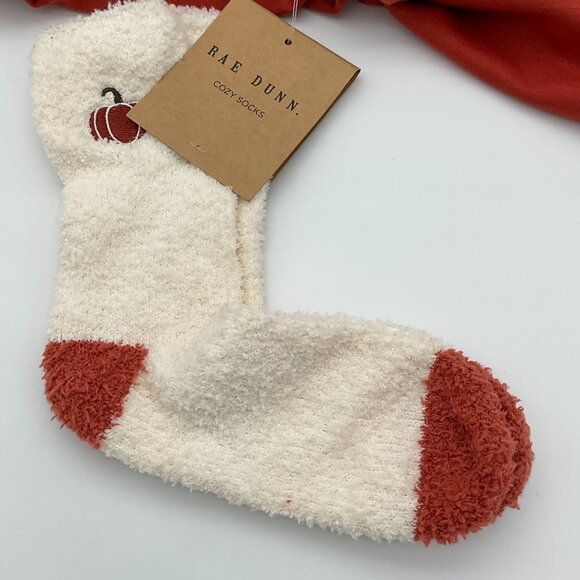 Rae Dunn Long Sleeve Burnt Orange Brushed Sweatshirt Embroidered Socks Sm NWT - Picture 5 of 8